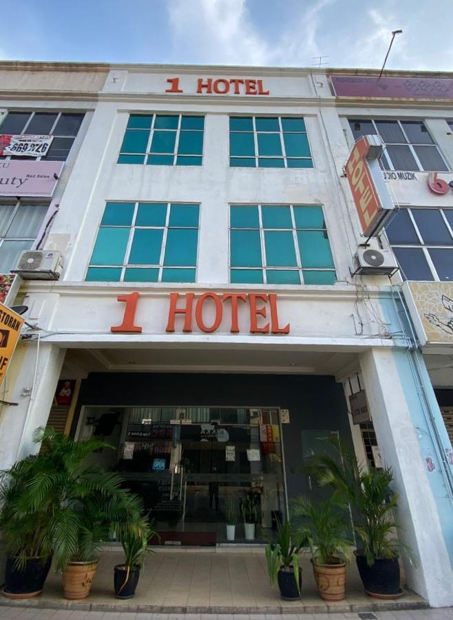 1 Hotel Taman Connaught Kuala Lumpur Dış mekan fotoğraf