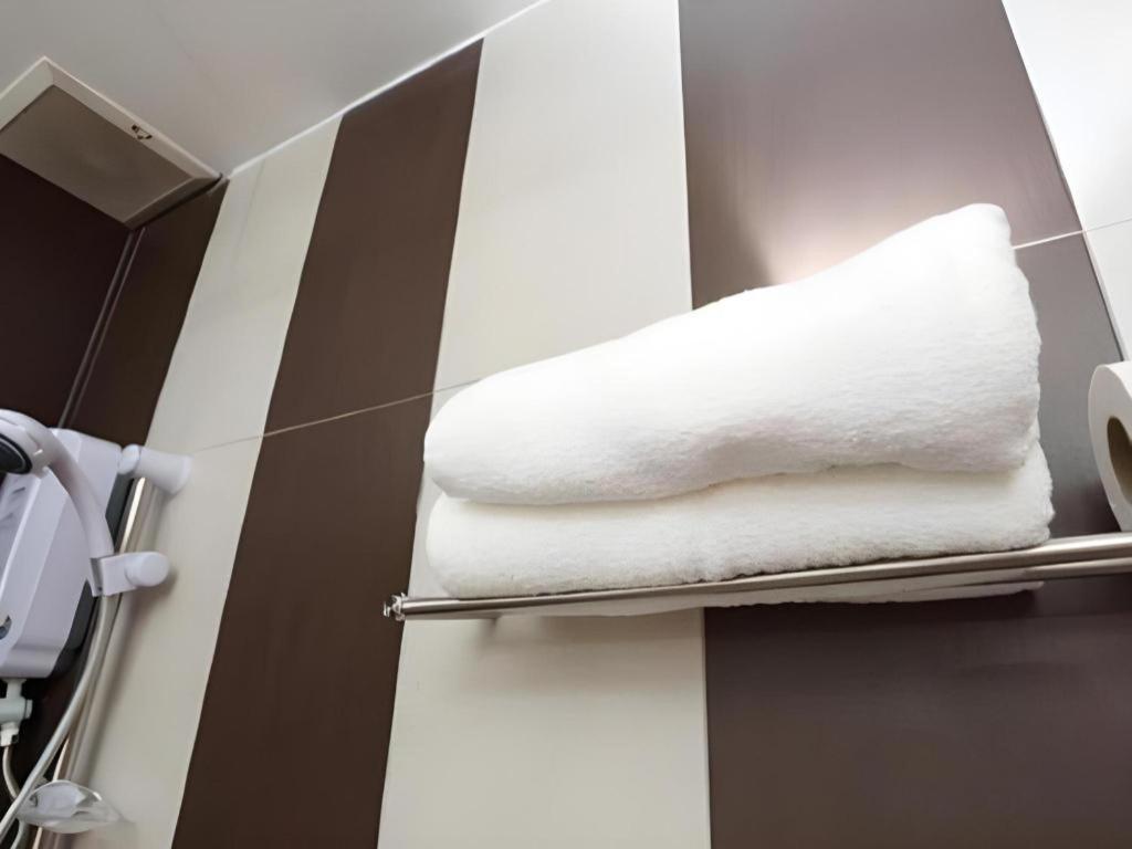 1 Hotel Taman Connaught Kuala Lumpur Dış mekan fotoğraf